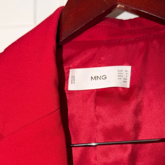 Mango Vibrant Red Blazer - Picture 2 of 4